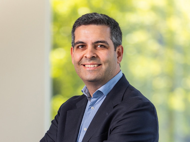 Headshot of Gonzalo Santos, Managing Director, Advent